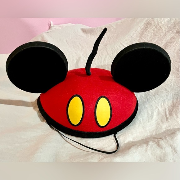 🎃DISNEY PARKS 2pc set MICKEY & MINNIE classic matching red ear hats size OS  NEW - Picture 5 of 15